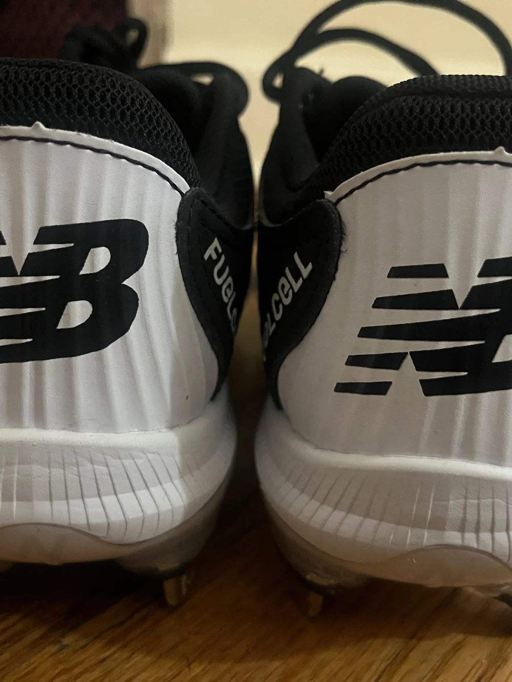 New Balance Unisex Black & White FuelCell Metal-Cleat Athletic Shoes